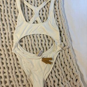 SKIMS Cream One Piece Swimsuit with Cut-Out Design New with Tags!!